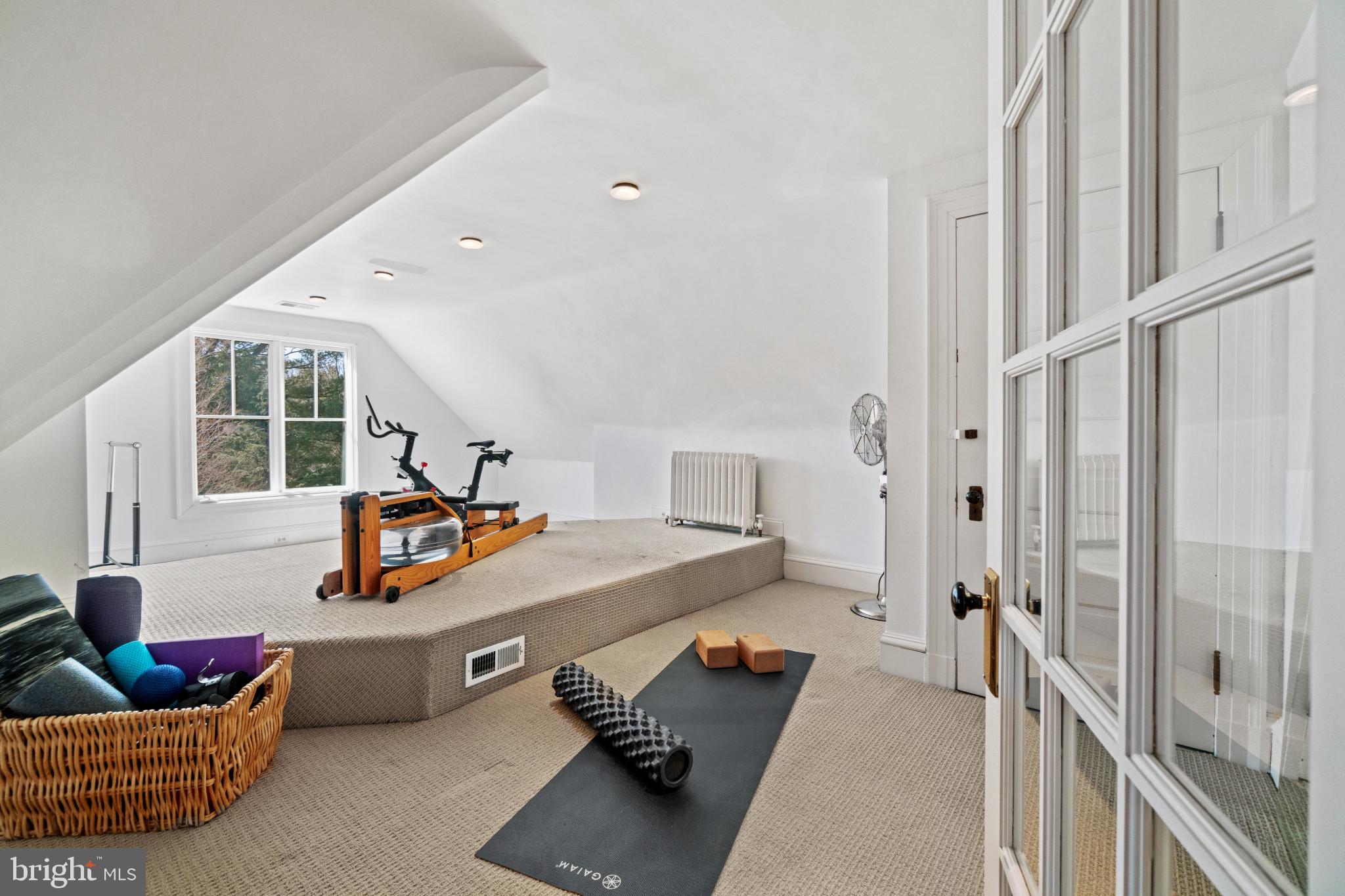 RUXTON - Residential