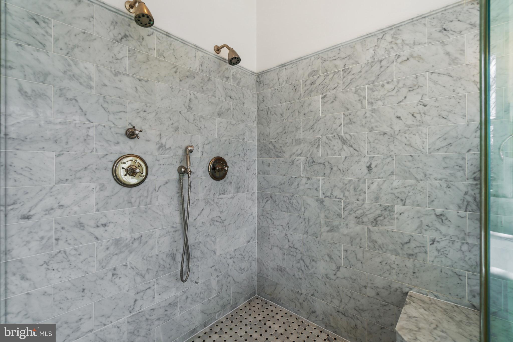 RUXTON - Residential