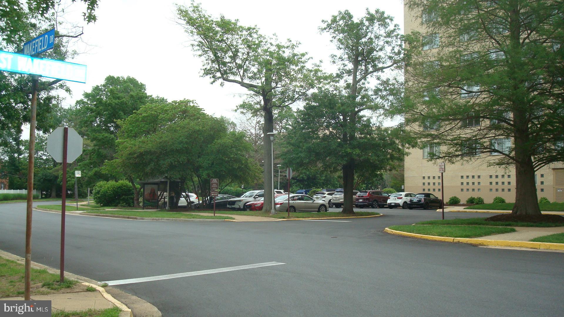 RIVER TOWERS - Residential