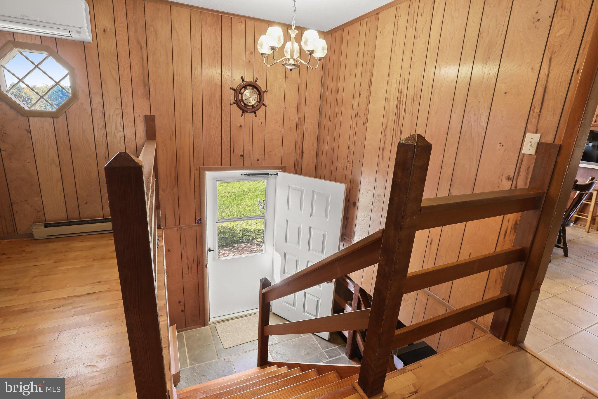 2434 SNYDERSBURG ROAD