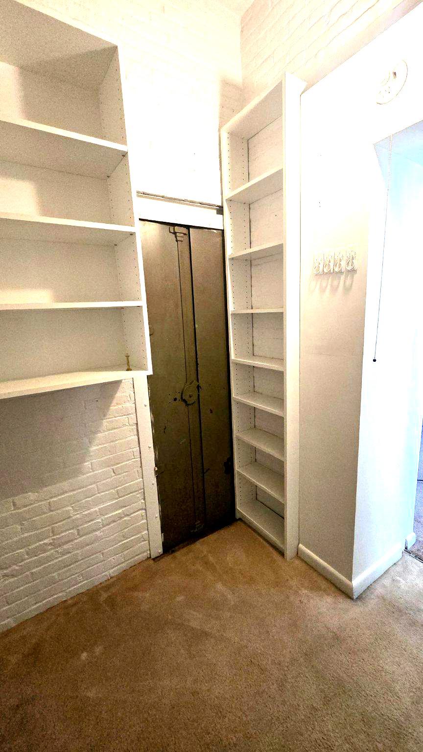 CLOCK TOWERS - Residential