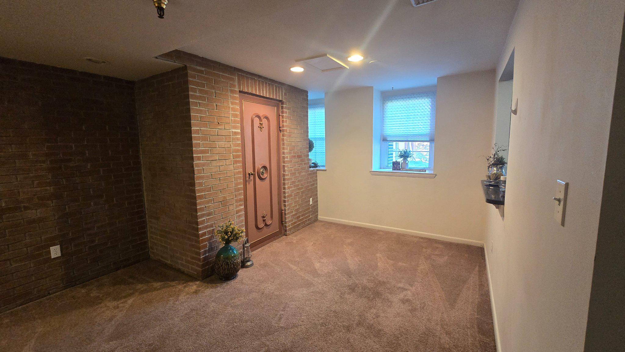 CLOCK TOWERS - Residential