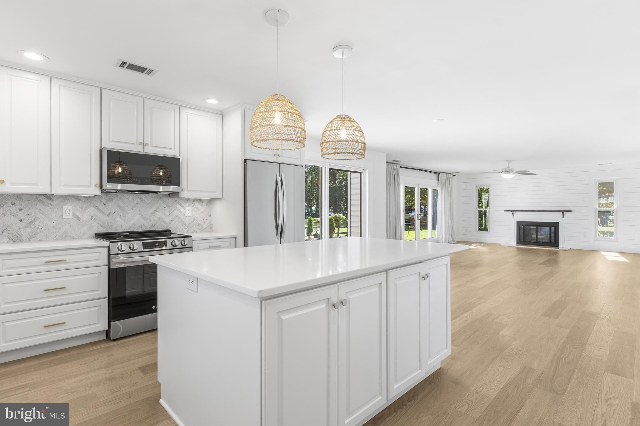 3989 CANEYE PLACE