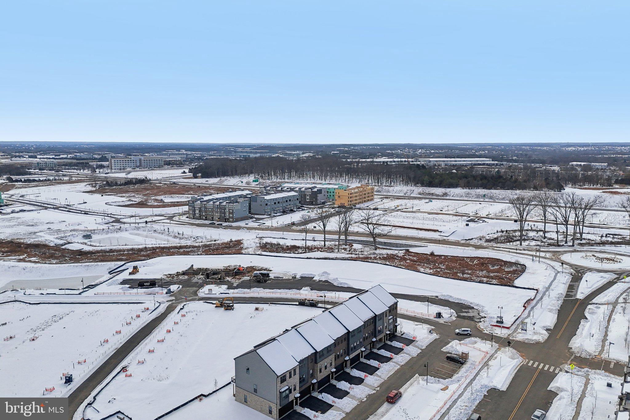 INNOVATION TOWN CENTER - Residential