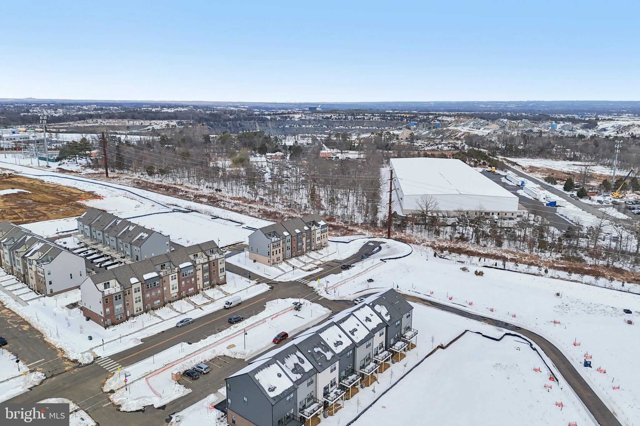 INNOVATION TOWN CENTER - Residential