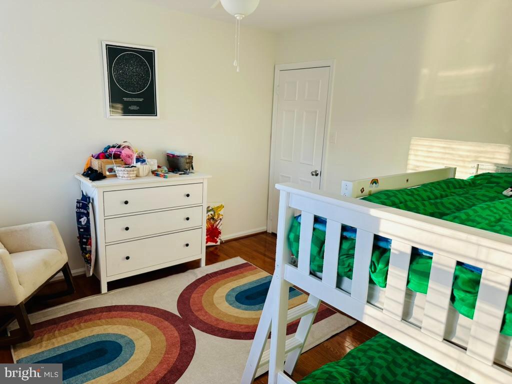 LAKE DEVEREUX - Residential Lease