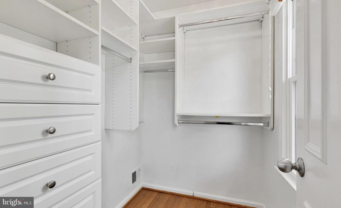 LAKE DEVEREUX - Residential Lease