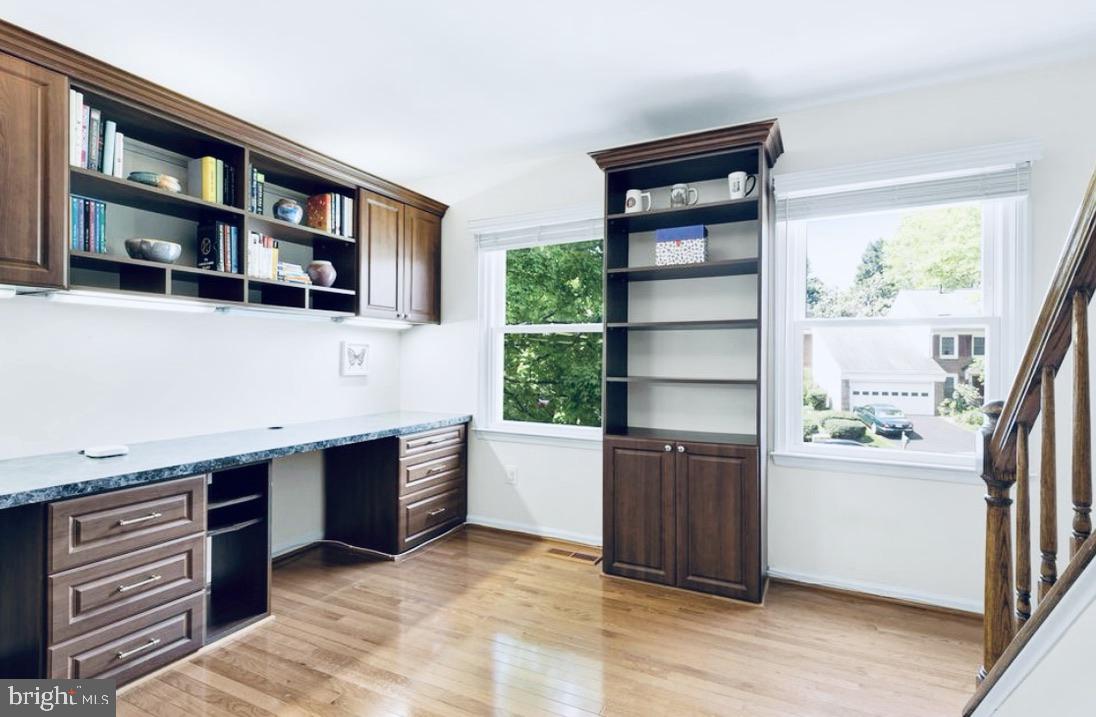 LAKE DEVEREUX - Residential Lease