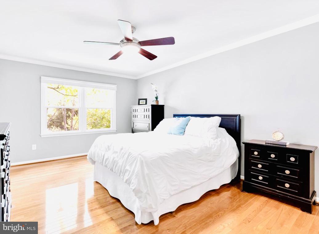 LAKE DEVEREUX - Residential Lease