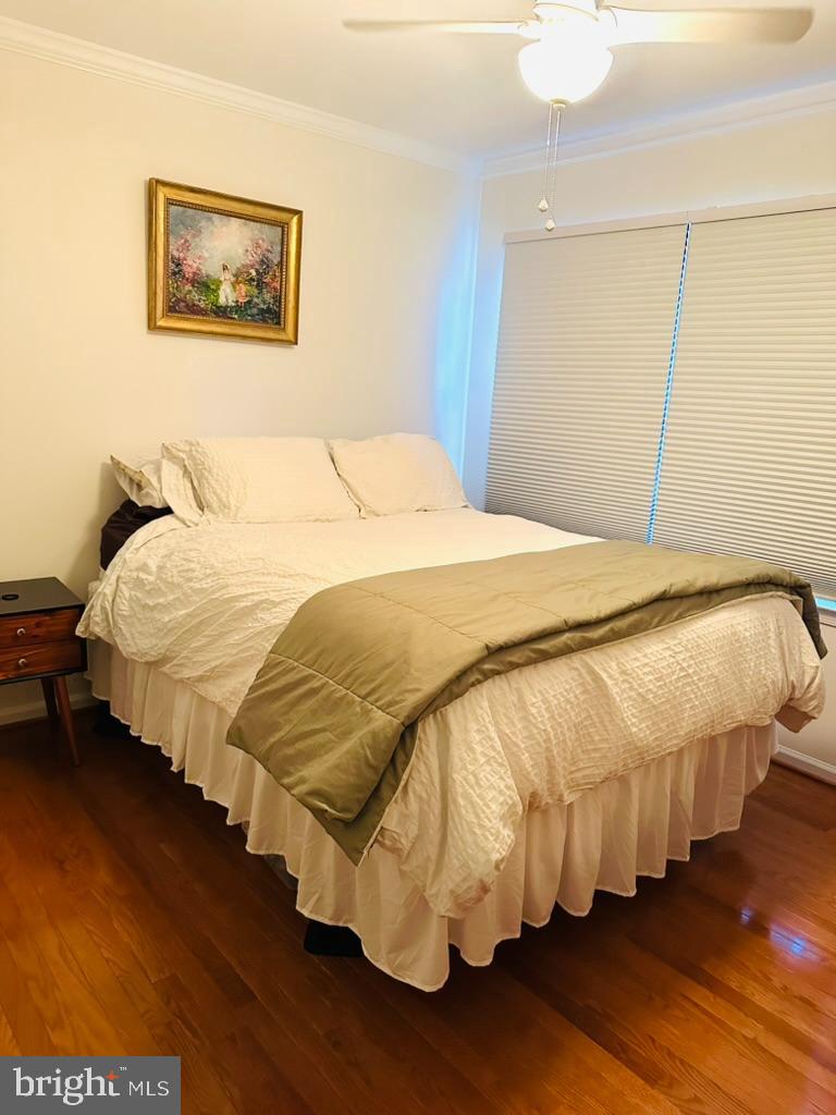 LAKE DEVEREUX - Residential Lease