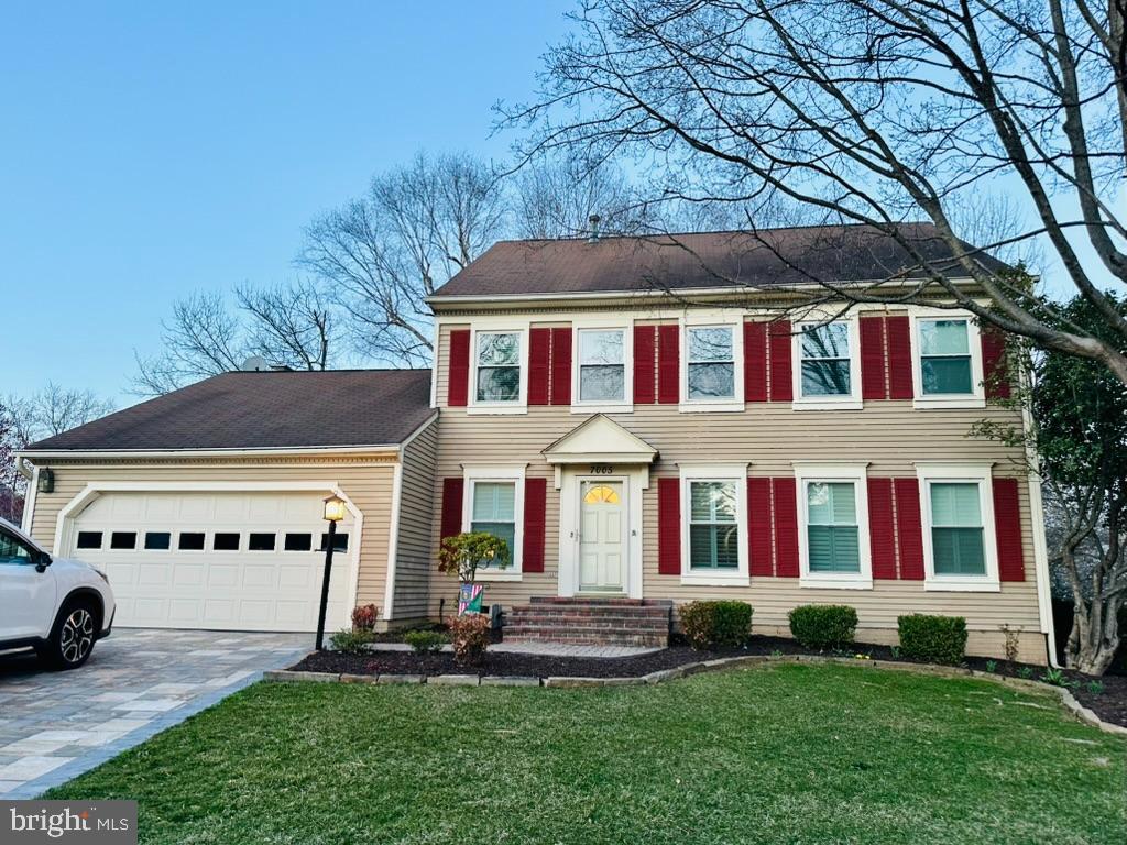 LAKE DEVEREUX - Residential Lease