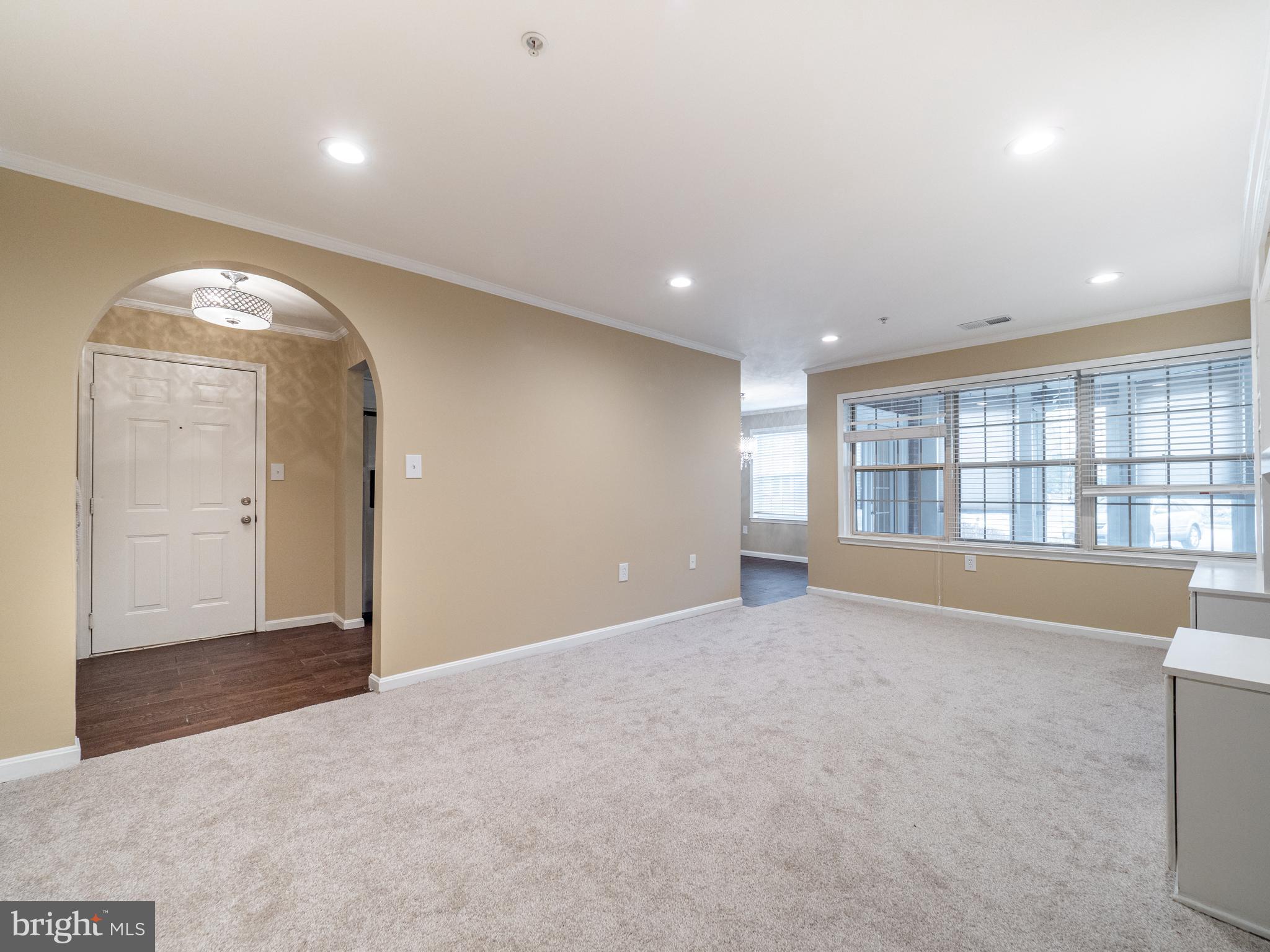 WASHINGTONIAN WOODS - Residential Lease