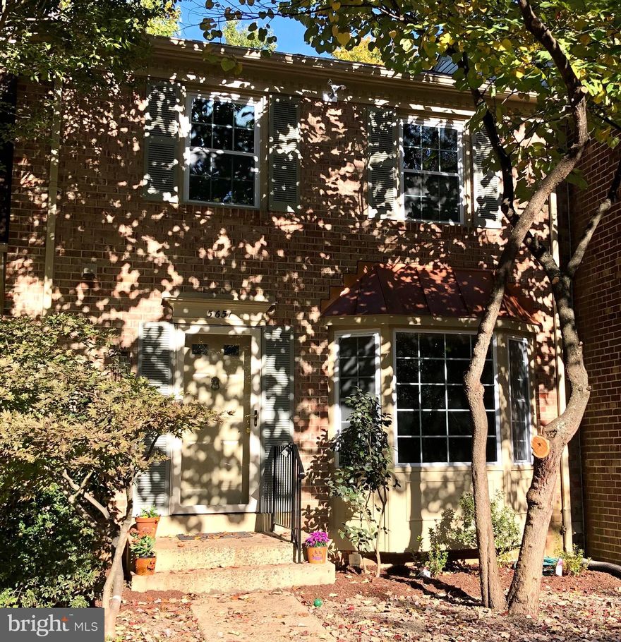 Gorgeous turn key brick townhome! Welcome to your tranquil oasis in the beautiful Crownleigh community of Lake Braddock. Fully renovated in 2020 from top to bottom with NEW ROOF, WINDOWS, HVAC, WATER HEATER, fresh neutral paint and trim, recessed lights, immaculate remodeled eat in kitchen, built in pantry, quartz counters and tile backsplash, remodeled bathrooms, gleaming refinished hardwoods on main and top floors, LVP on lower level, large laundry with storage area and under the stair storage. This brick front townhome has it all! 3 large bedrooms with large elfa closets systems, 3.5 baths on 3 finished levels with lower level walk out. Backing to trees with a fully fenced private landscaped patio is a backyard oasis. Two Reserved Parking Spaces, visitor spaces and street parking. Around the corner from the VRE, quick access to bus transit. Wonderful neighborhood amenities including playground, walking trails and much more. A 10/10 MUST SEE!