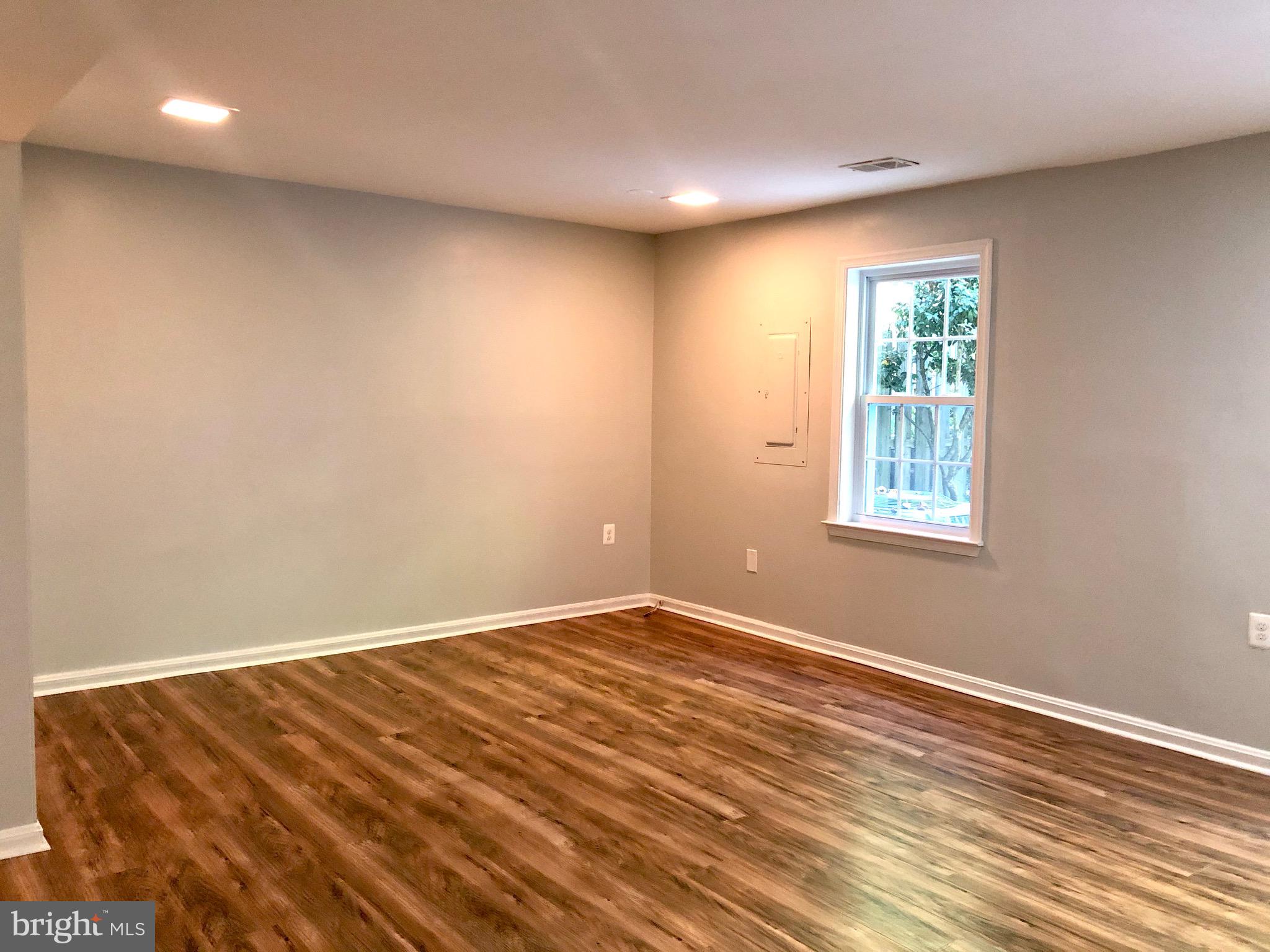 CROWNLEIGH - Residential Lease