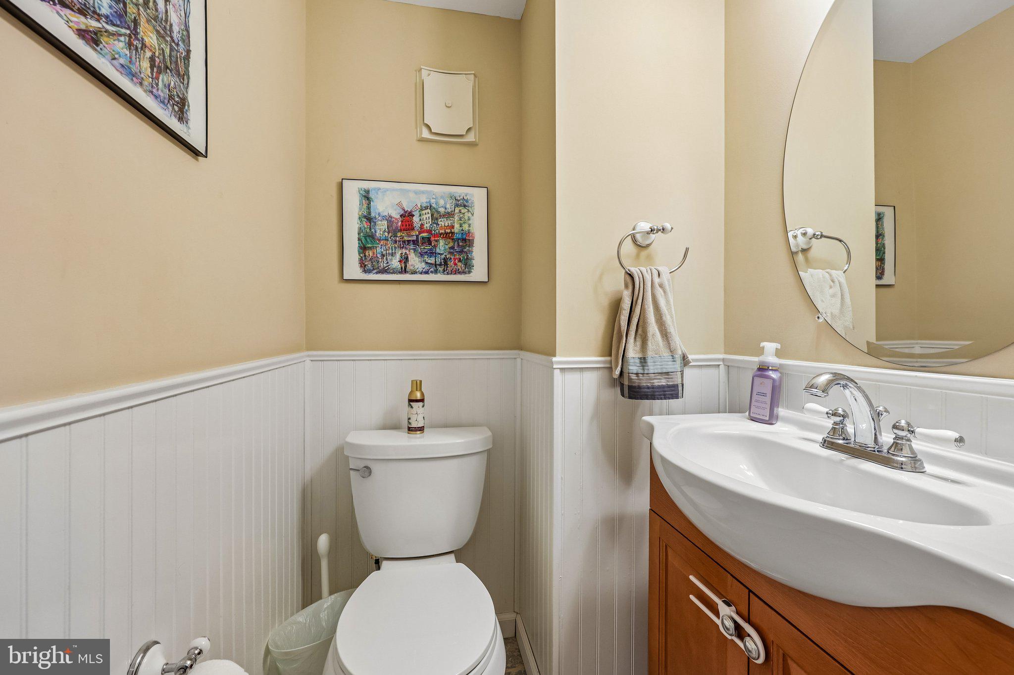 LAFAYETTE VILLAGE - Residential