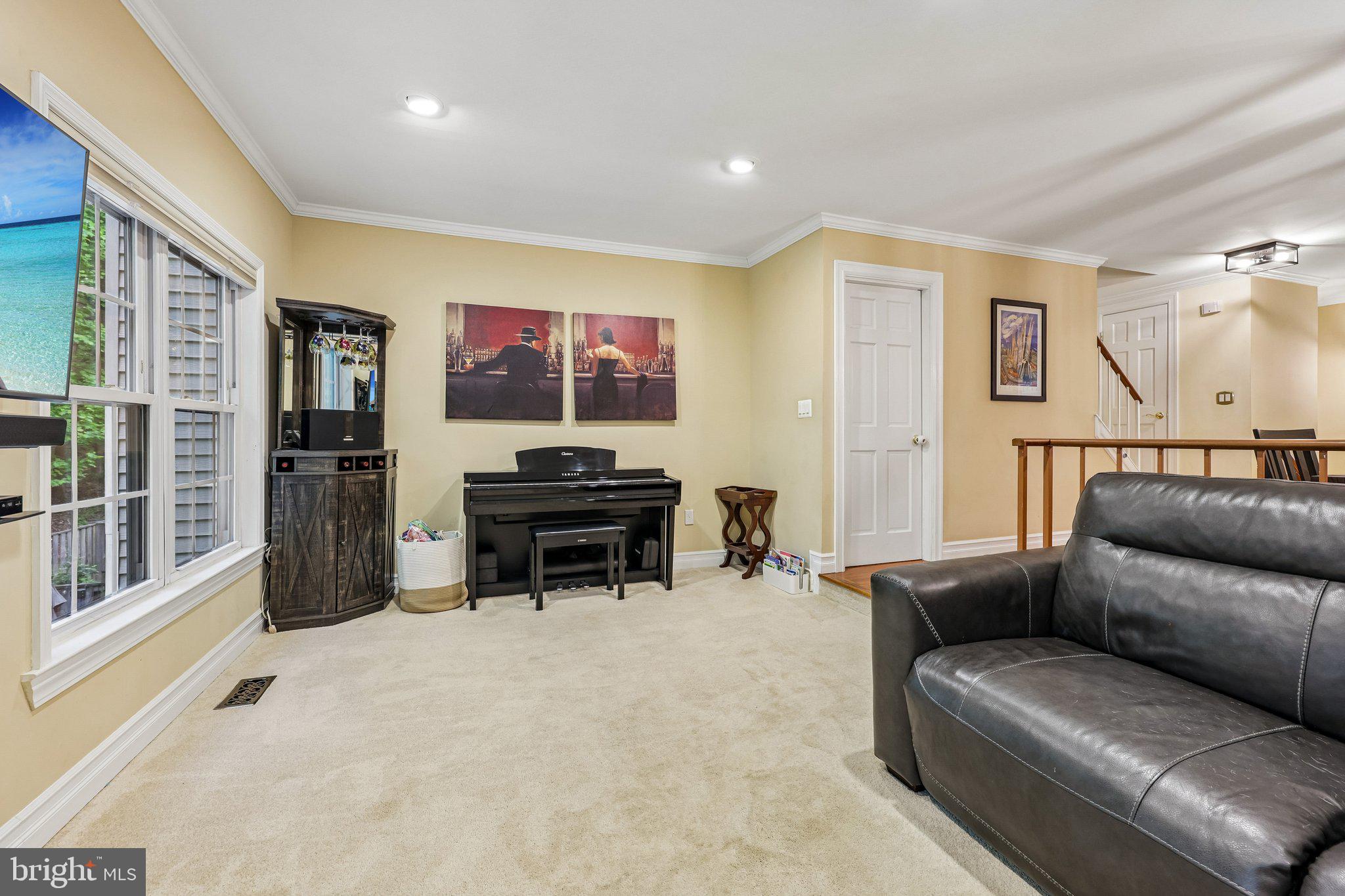 LAFAYETTE VILLAGE - Residential