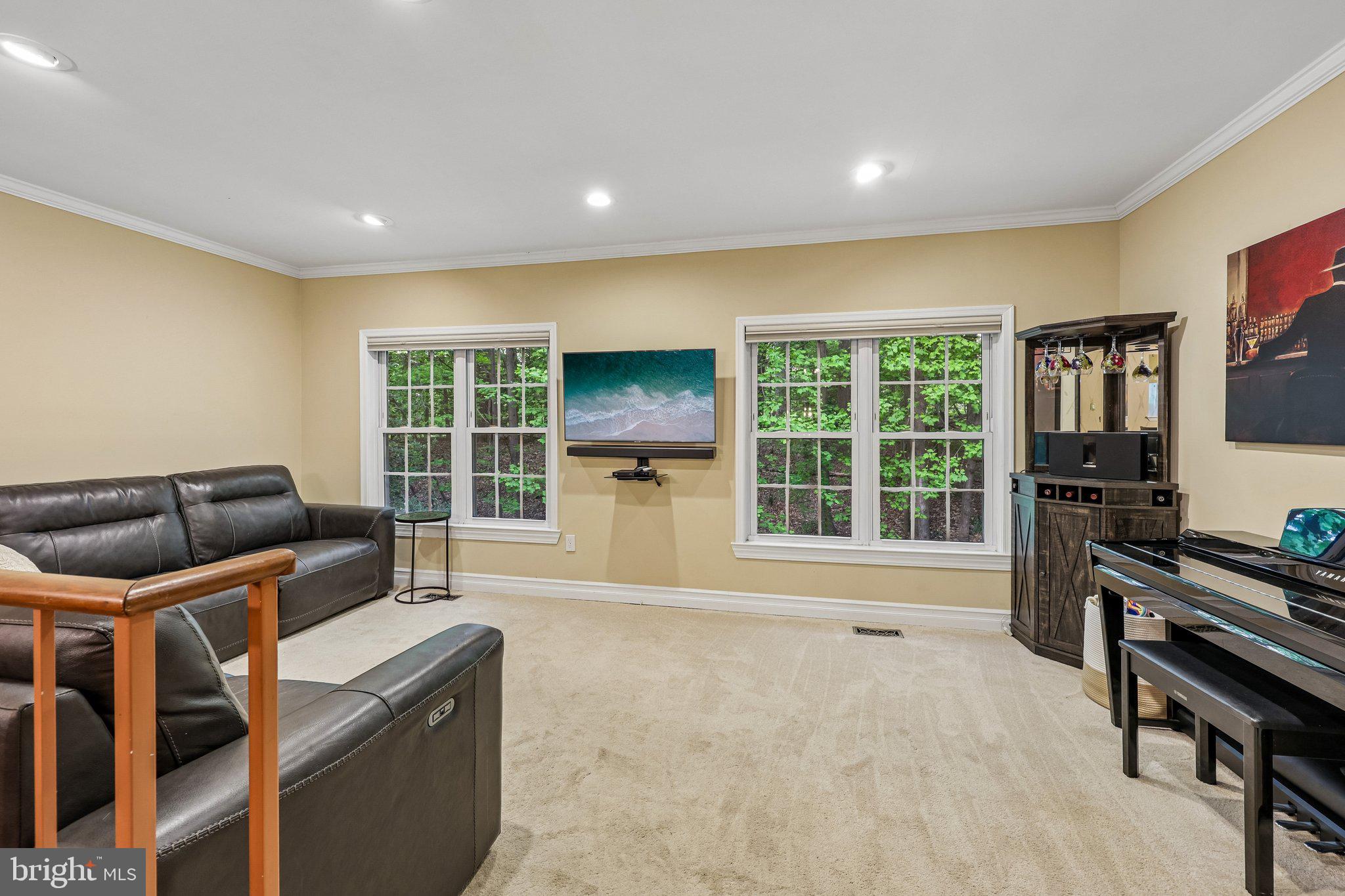 LAFAYETTE VILLAGE - Residential