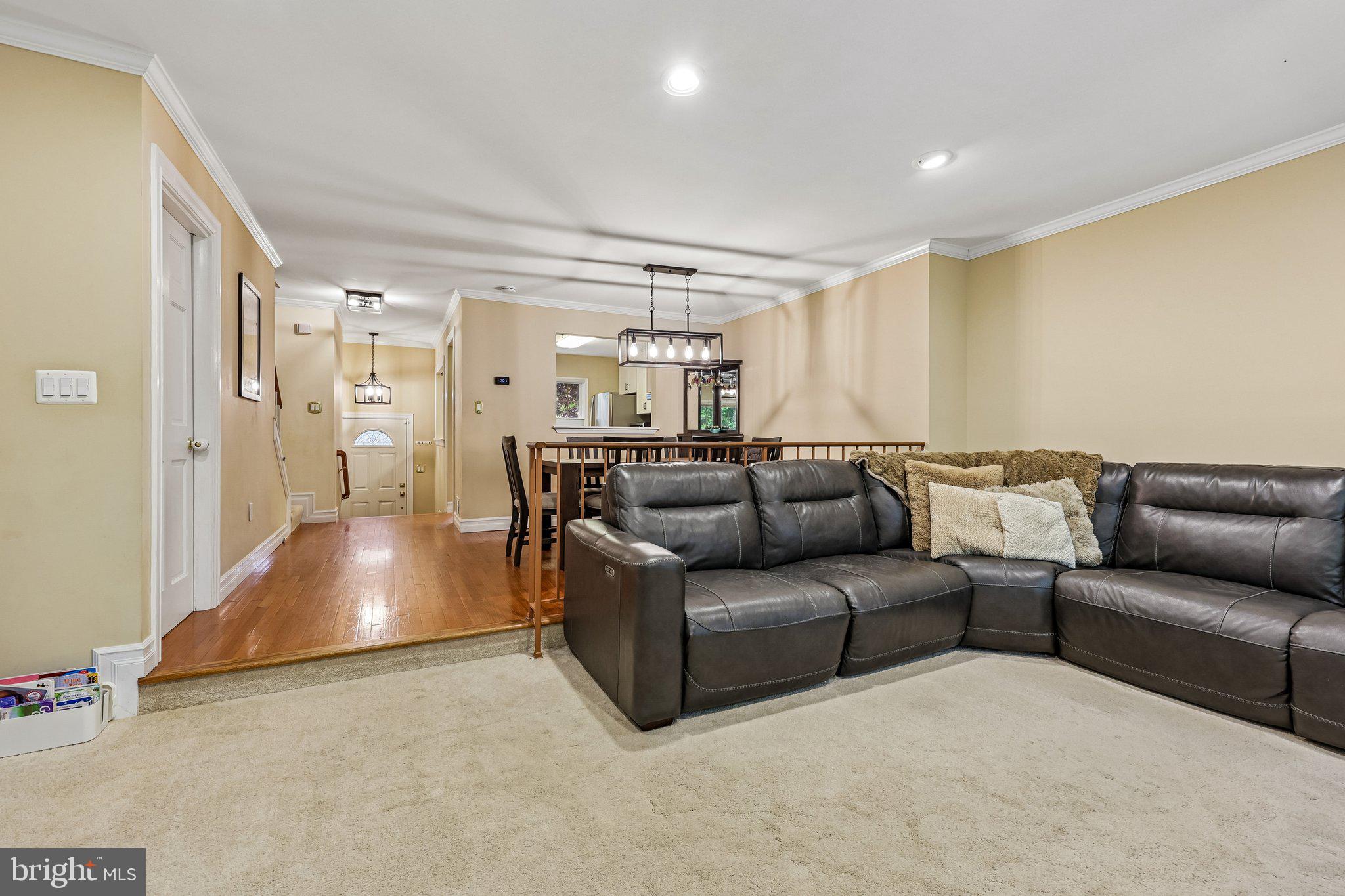 LAFAYETTE VILLAGE - Residential