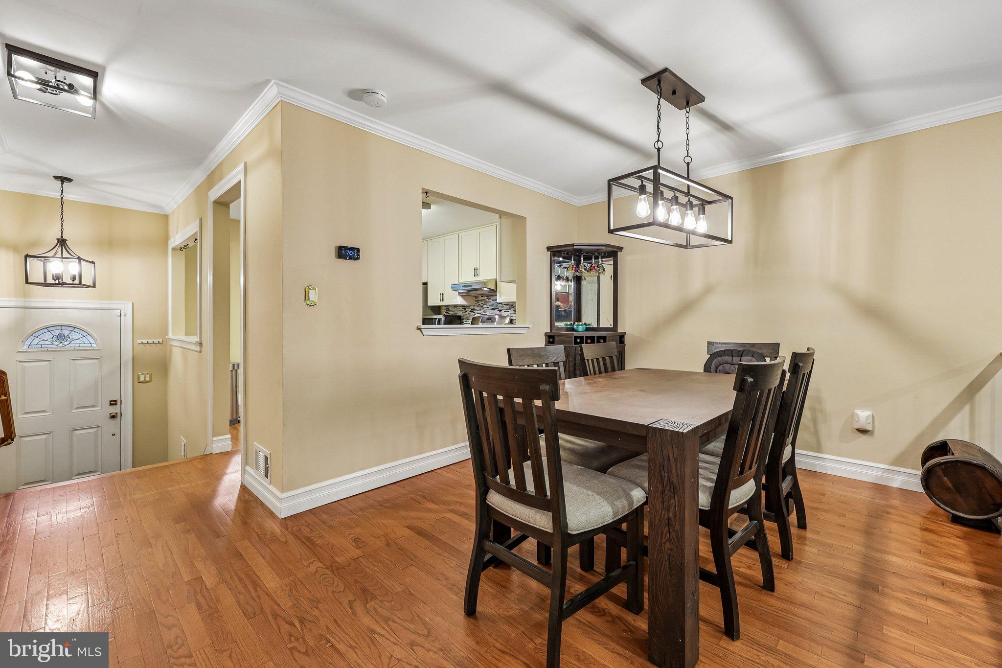 LAFAYETTE VILLAGE - Residential