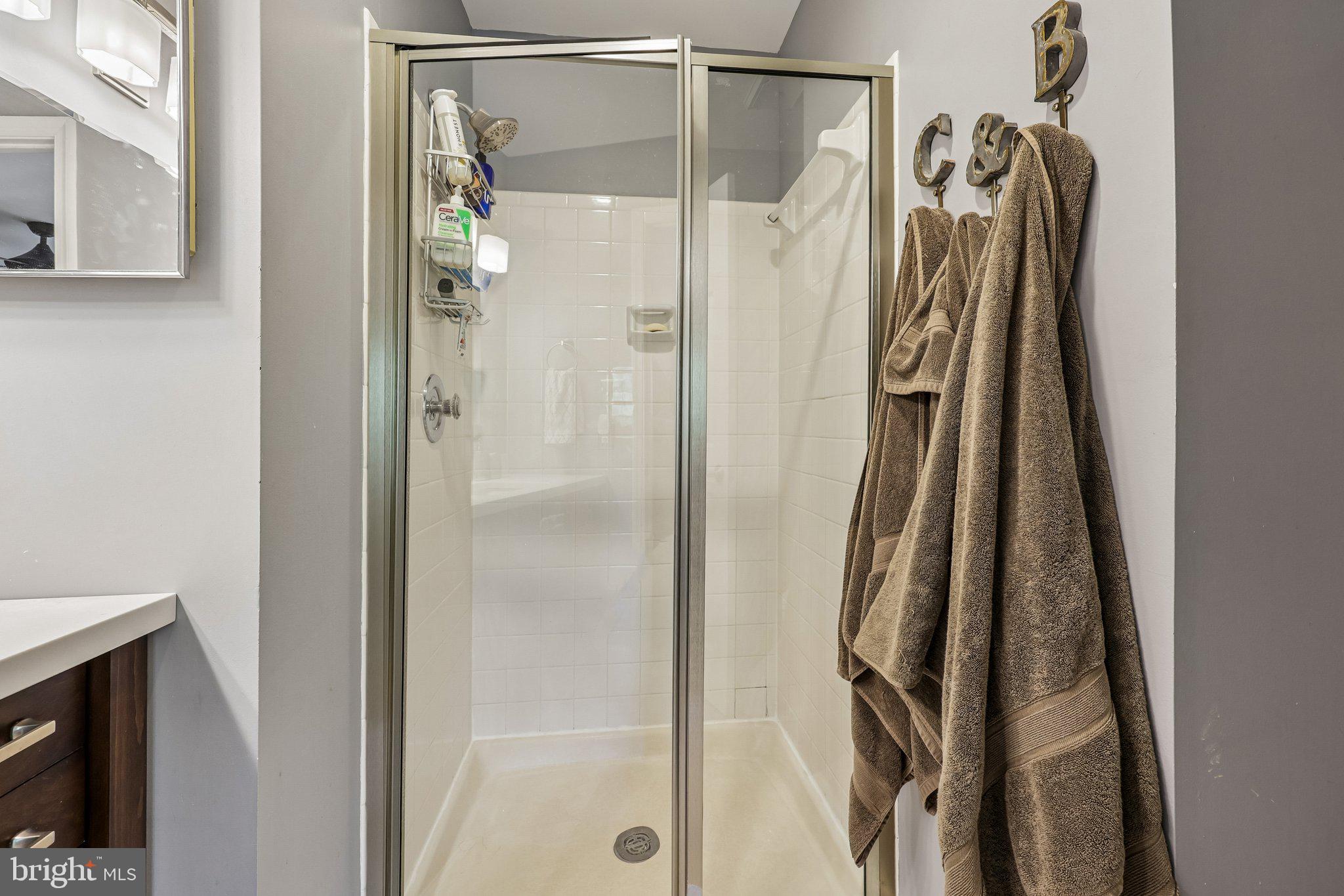 LAFAYETTE VILLAGE - Residential