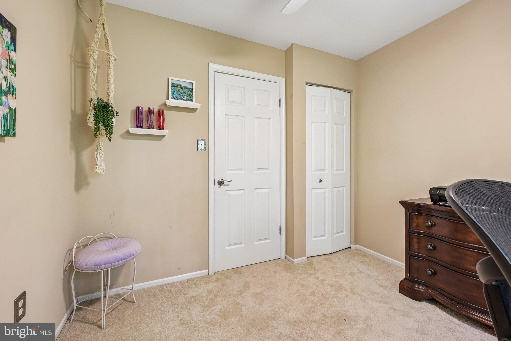 LAFAYETTE VILLAGE - Residential