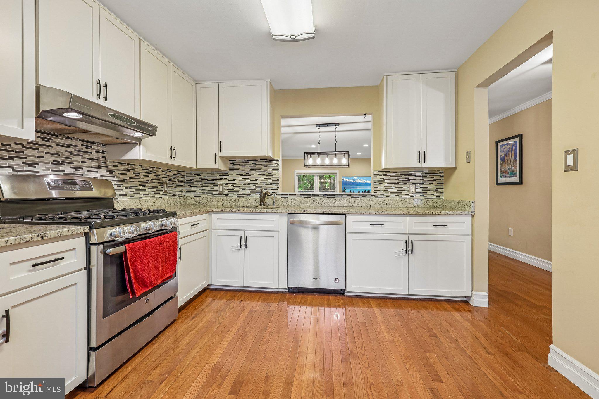 LAFAYETTE VILLAGE - Residential