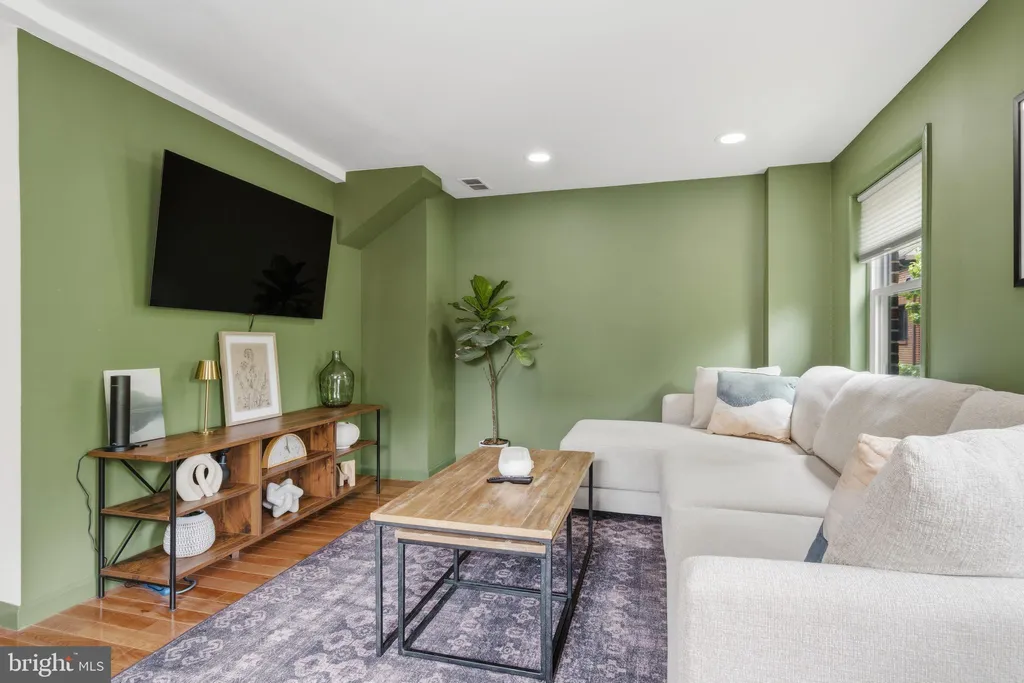 Additional image 14 of 520 Lombard Street Unit A, Philadelphia, PA 19147