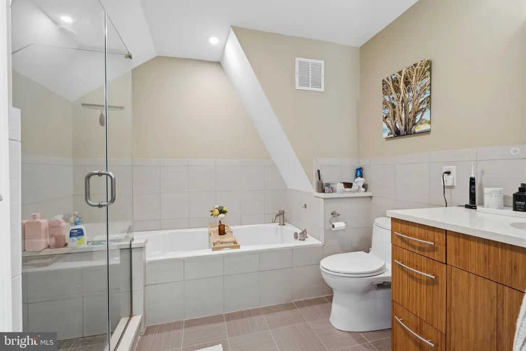 Additional image 24 of 520 Lombard Street Unit A, Philadelphia, PA 19147