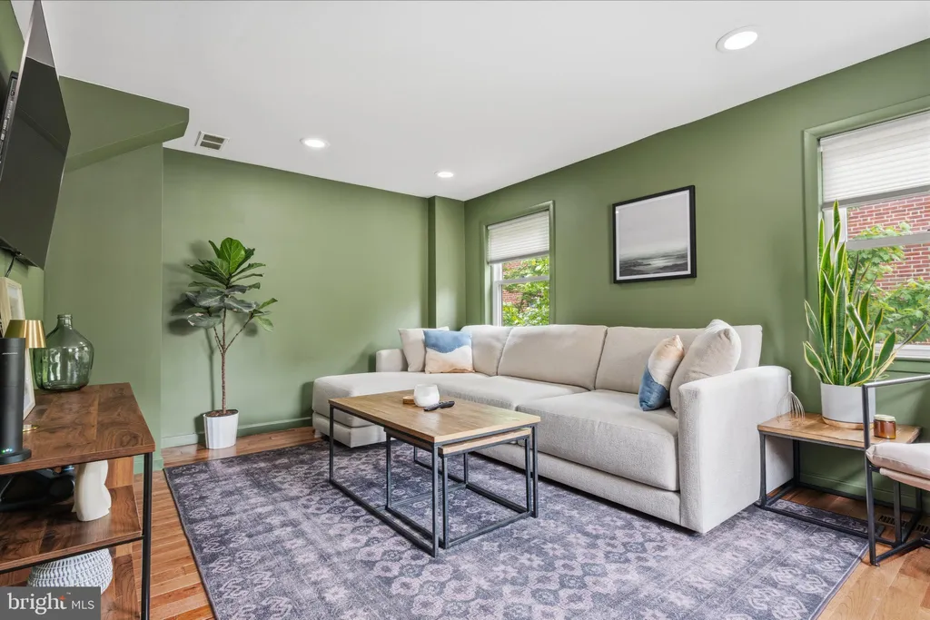 Additional image 15 of 520 Lombard Street Unit A, Philadelphia, PA 19147