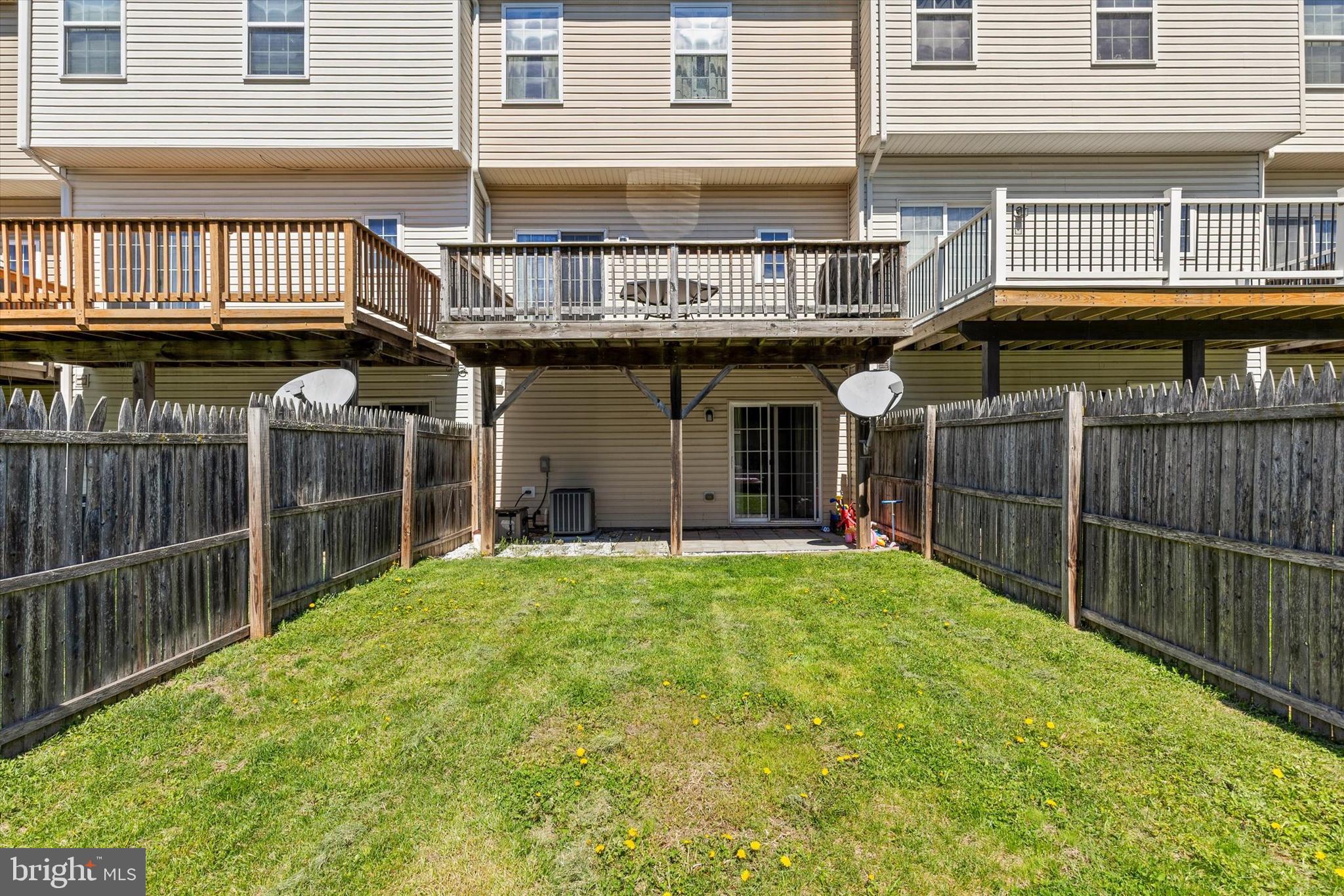 SALEM RUN TOWNHOMES - Residential