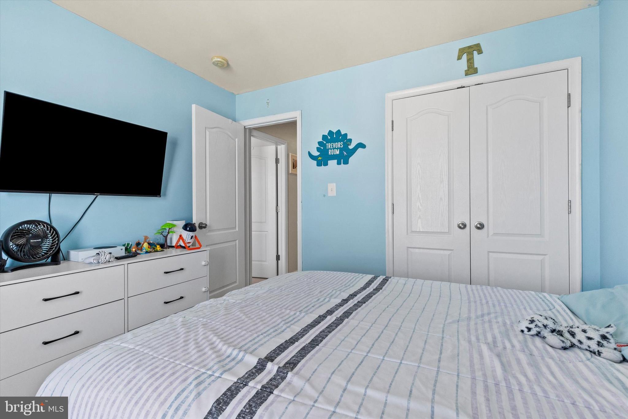 SALEM RUN TOWNHOMES - Residential