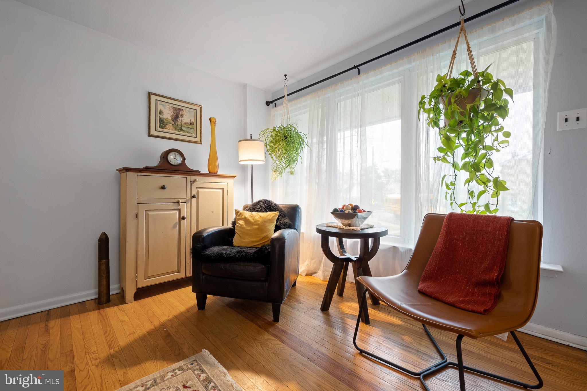 ROXBOROUGH - Residential