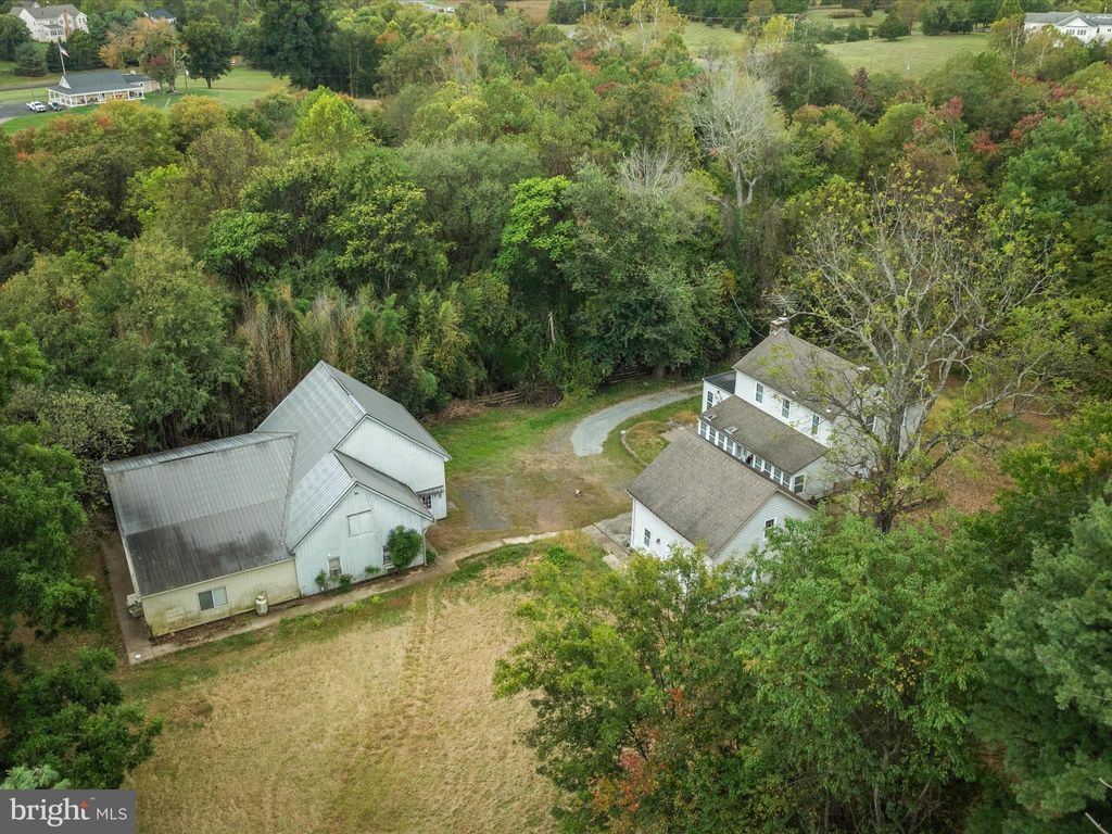 Photo of 5601 Lee Highway, WARRENTON, VA 20187 (MLS # VAFQ2019298)