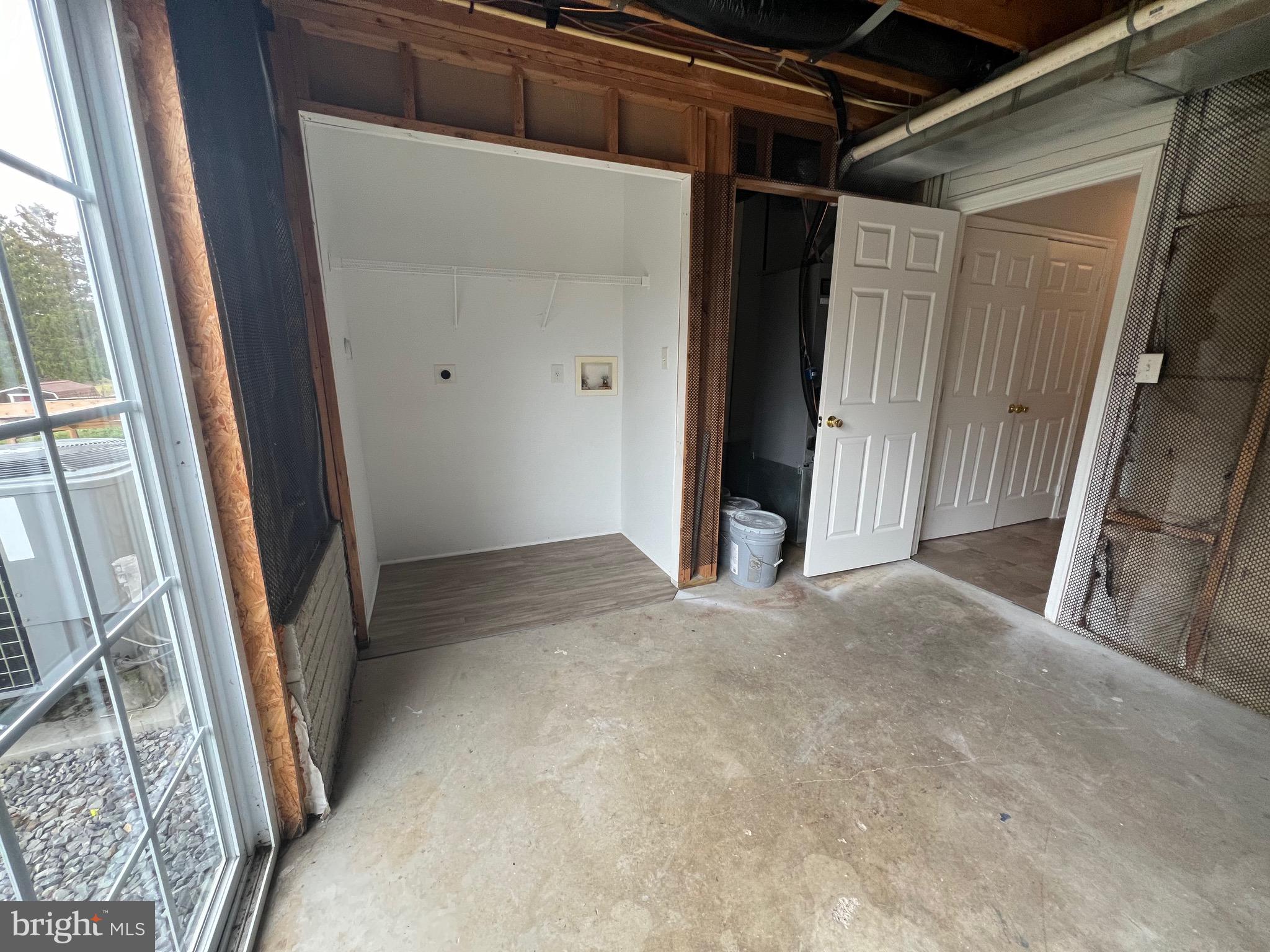 TOWNES OF TOPAZ - Residential