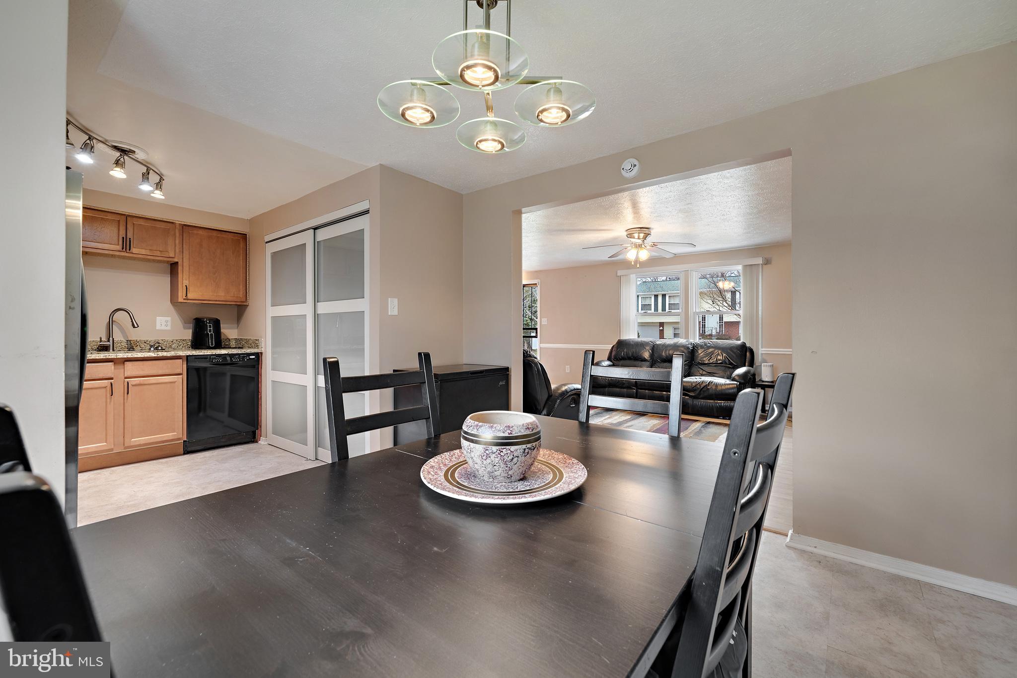 INDIAN QUEEN - Residential