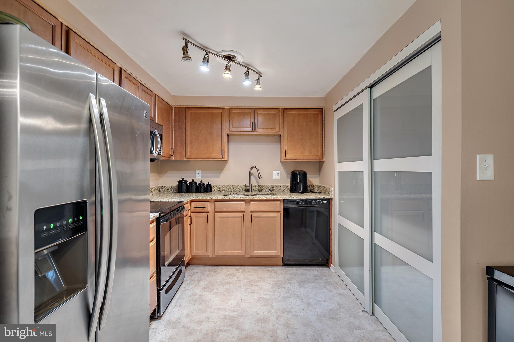 INDIAN QUEEN - Residential