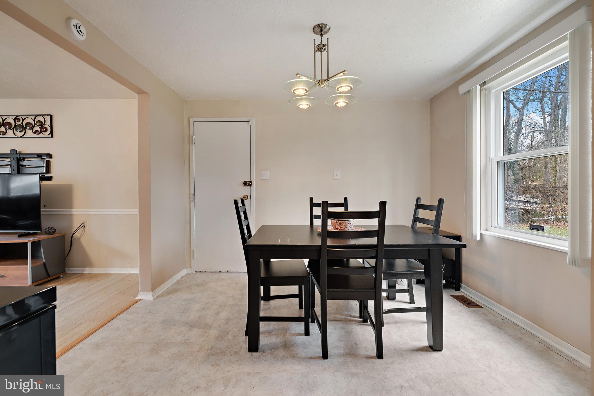 INDIAN QUEEN - Residential