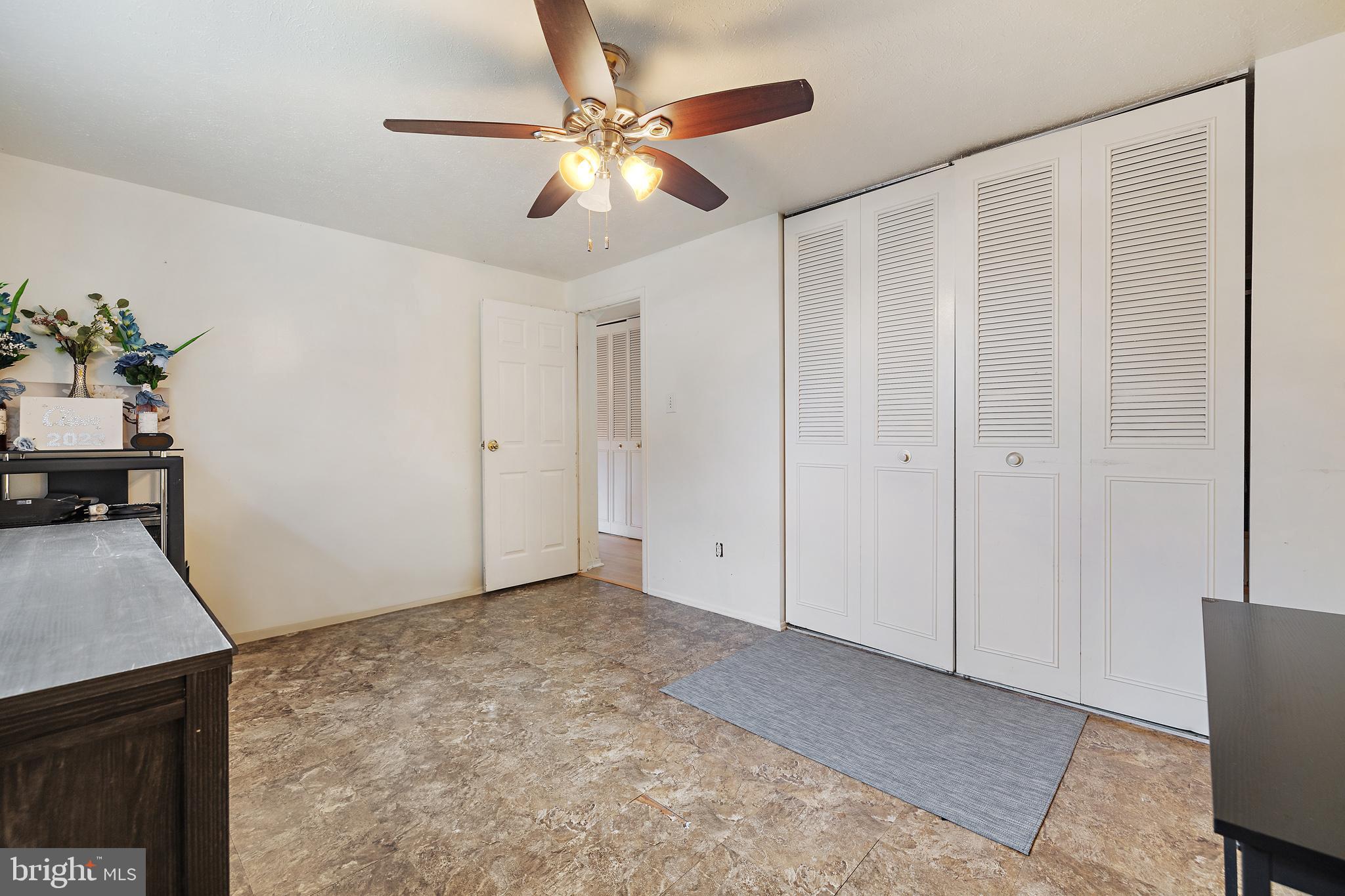 INDIAN QUEEN - Residential