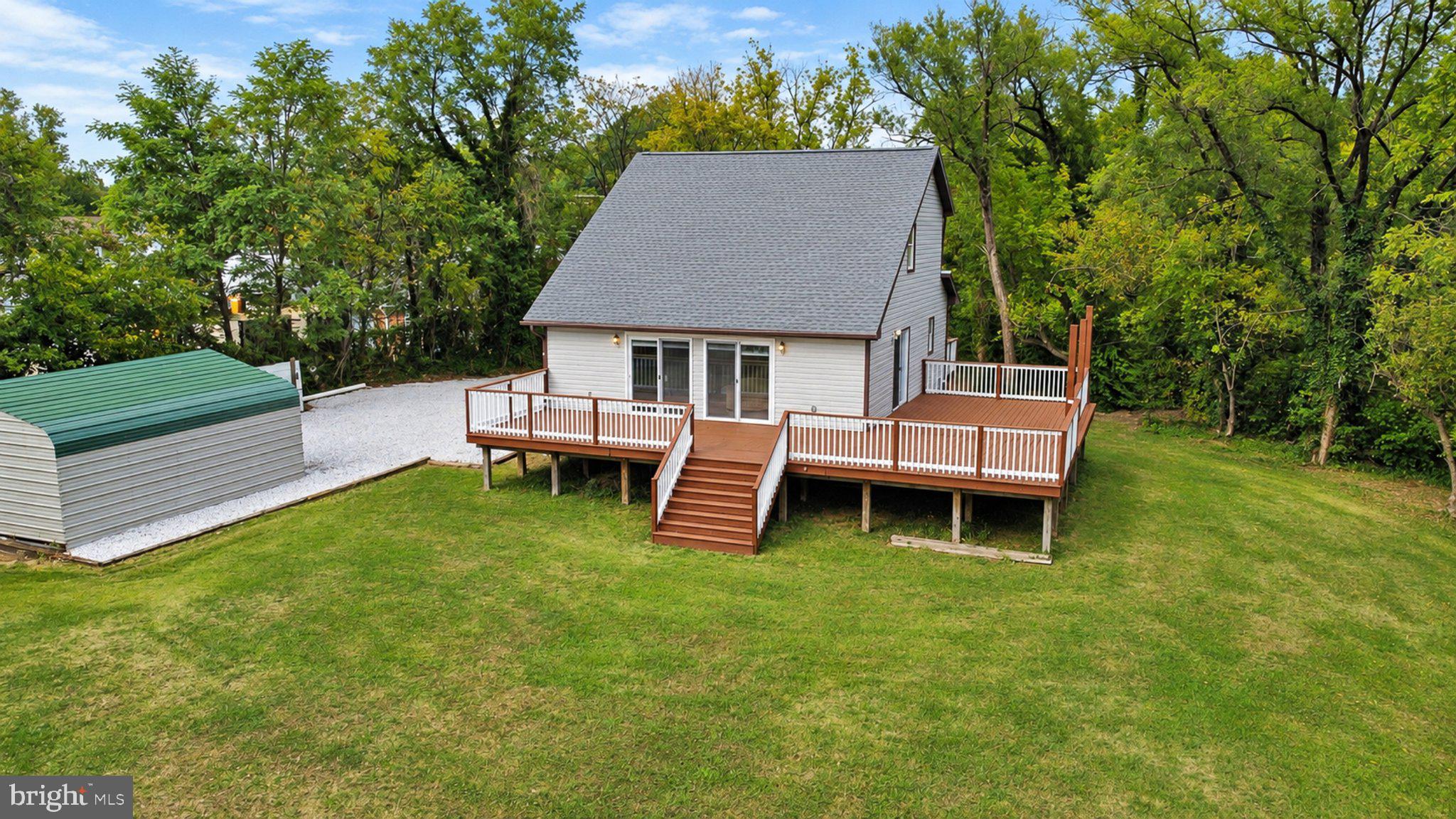 336 RIVERSIDE DRIVE