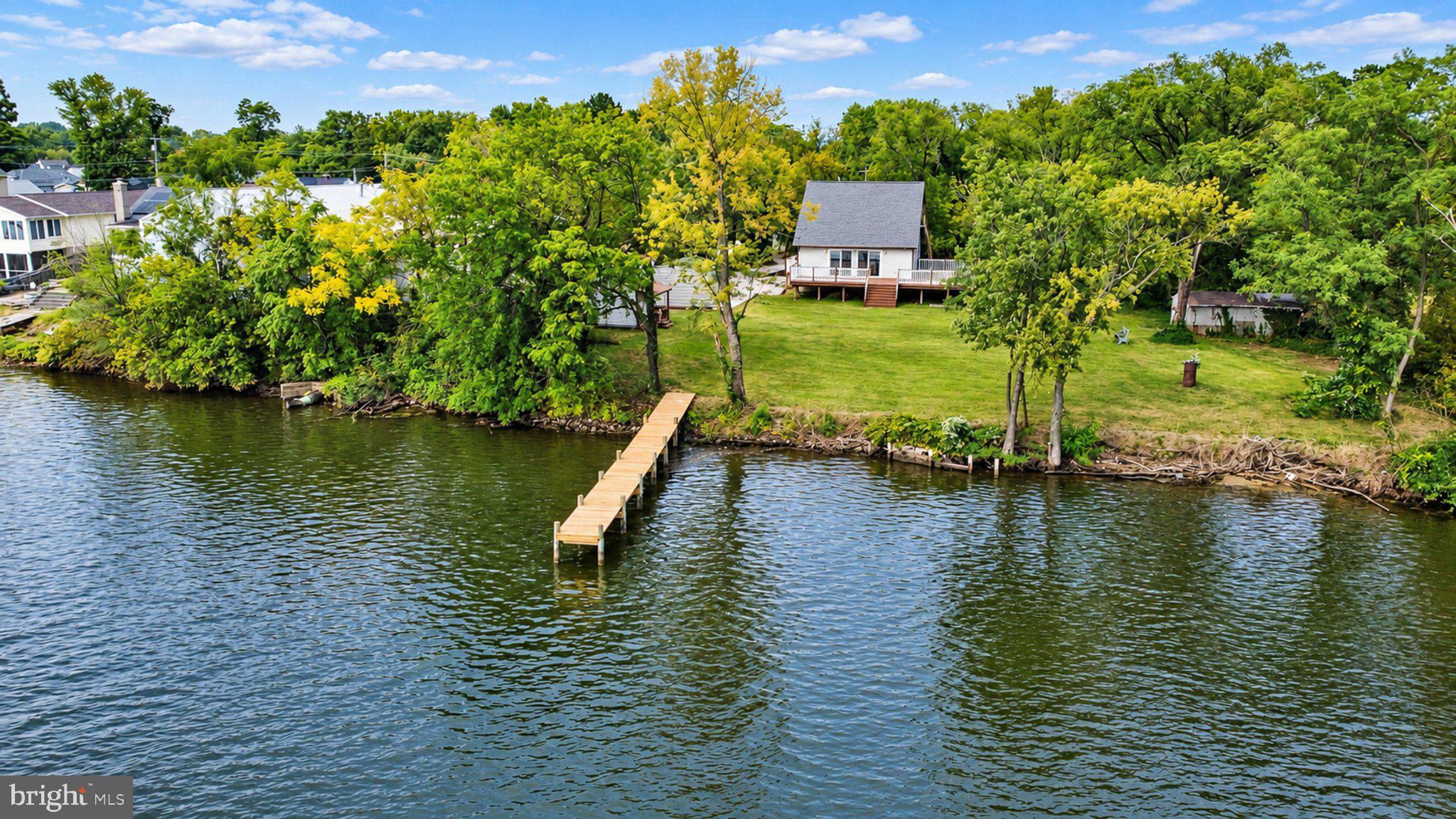 336 RIVERSIDE DRIVE