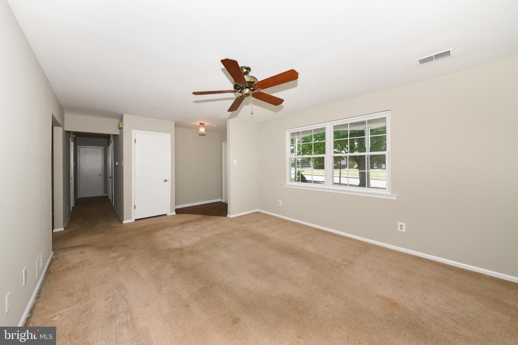 KIMBERLY KNOLL - Residential