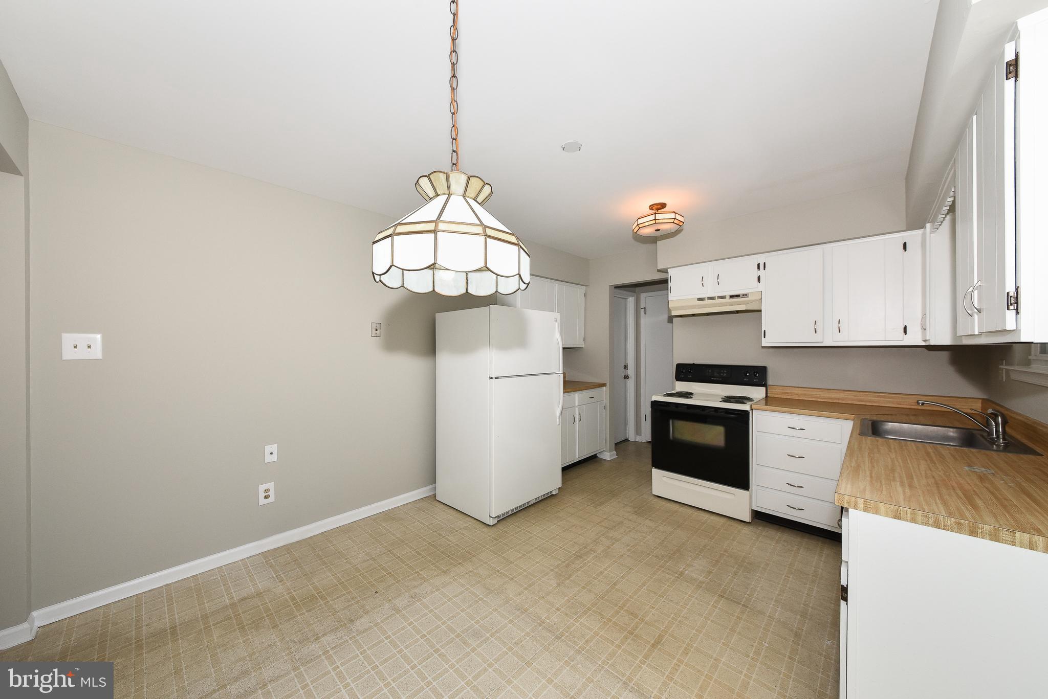 KIMBERLY KNOLL - Residential