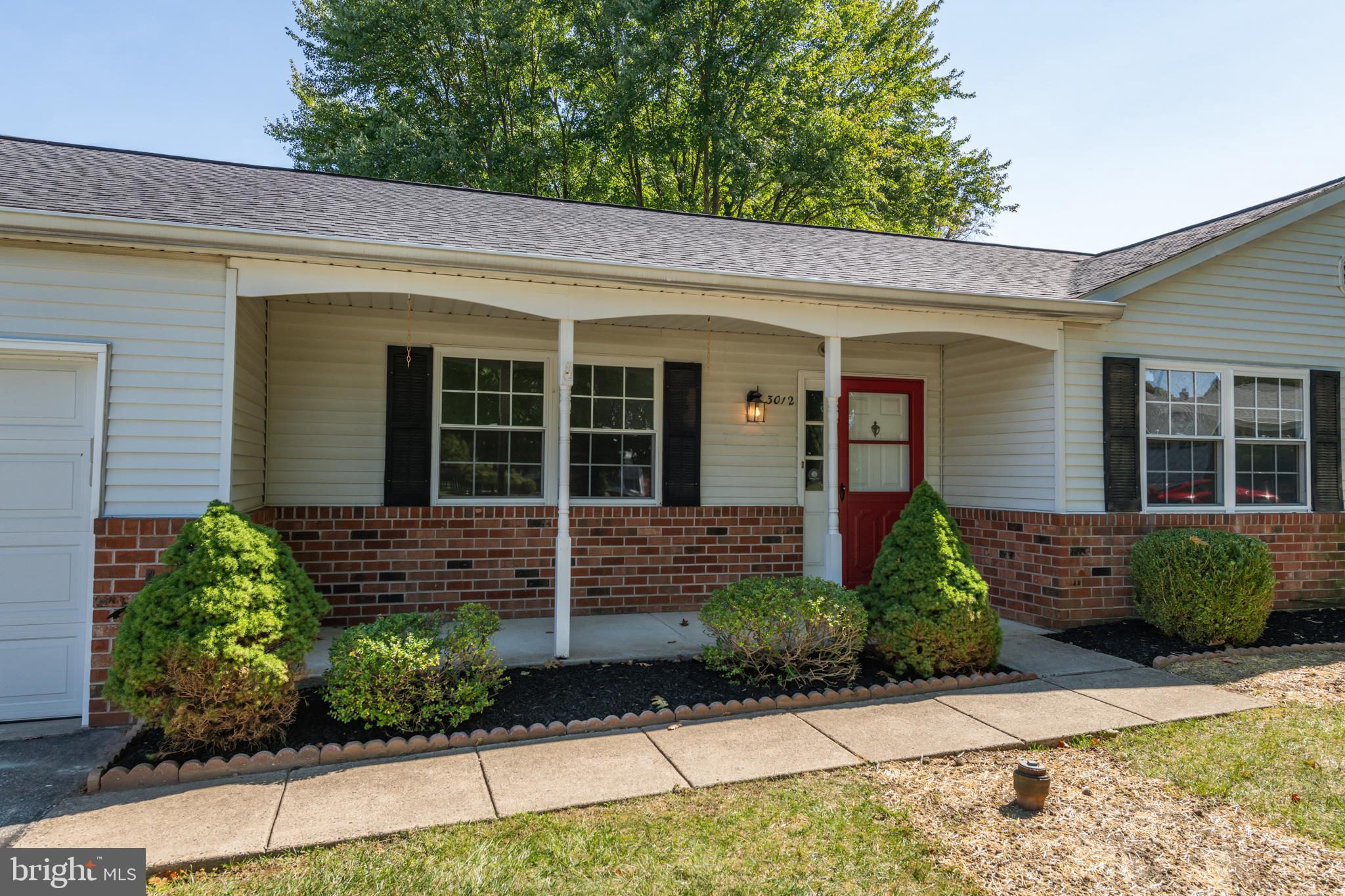 KIMBERLY KNOLL - Residential