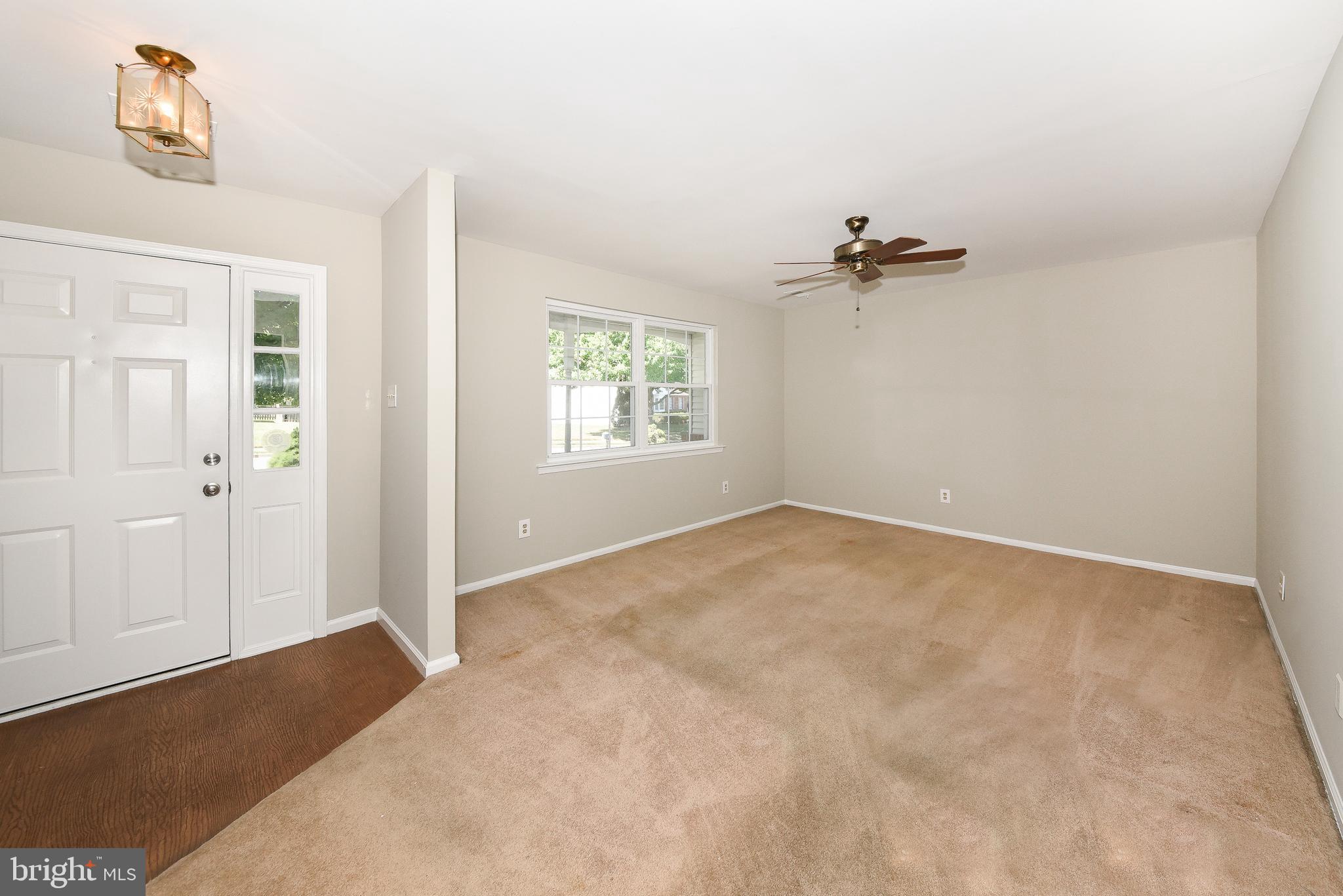 KIMBERLY KNOLL - Residential