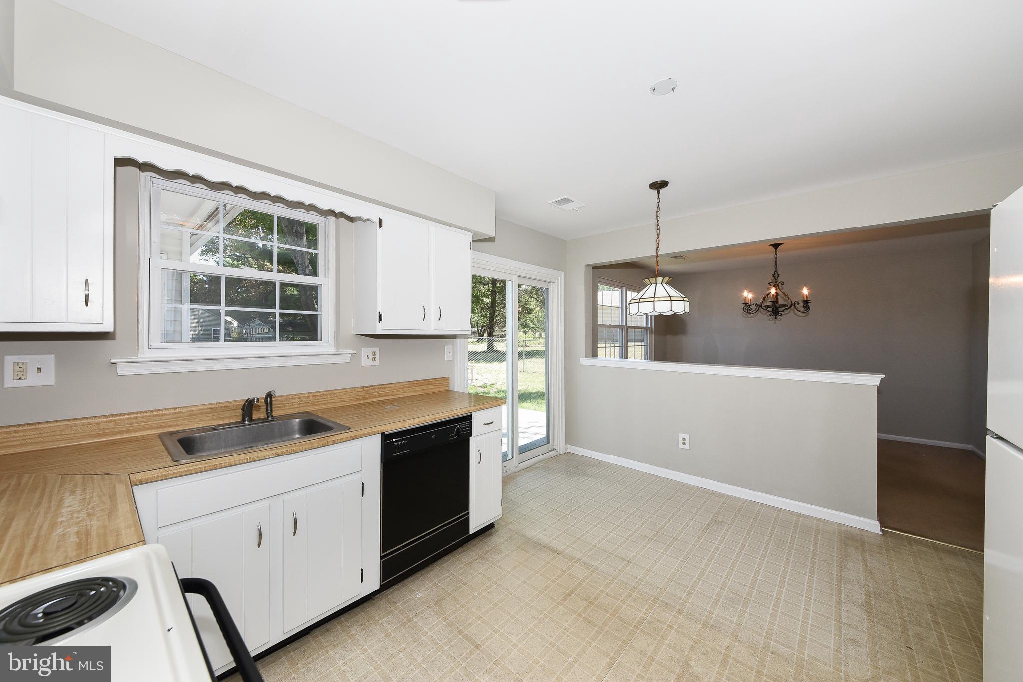 KIMBERLY KNOLL - Residential