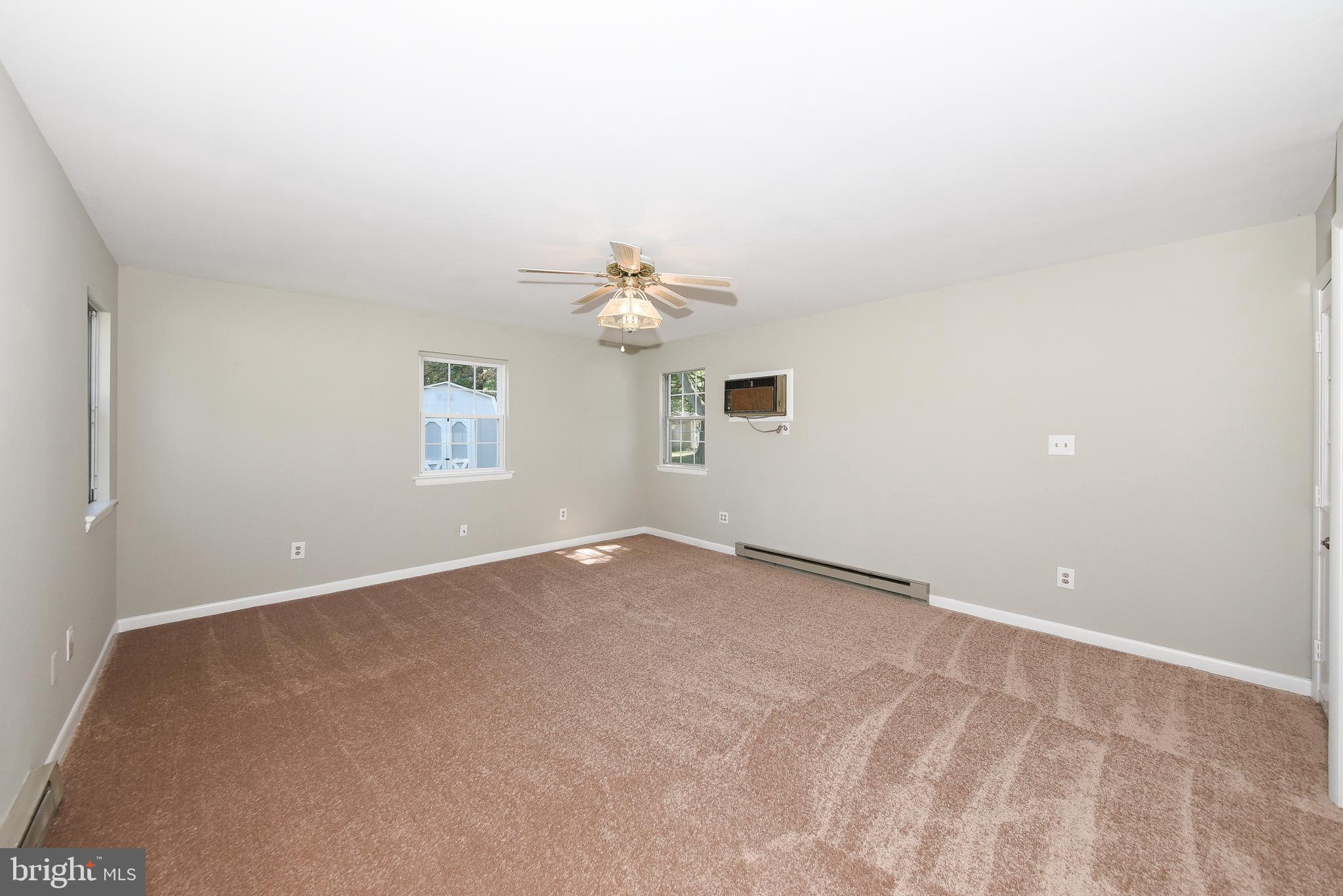 KIMBERLY KNOLL - Residential