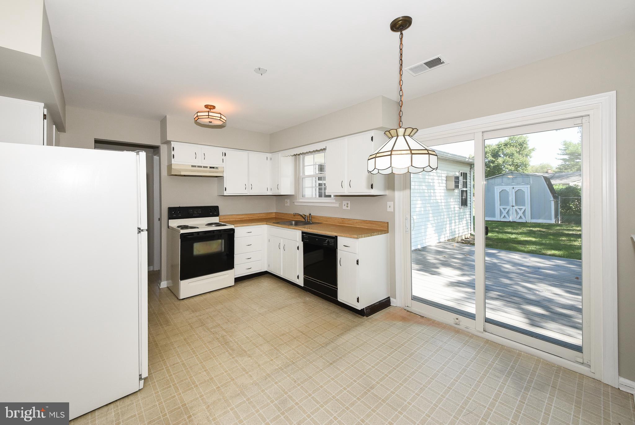 KIMBERLY KNOLL - Residential