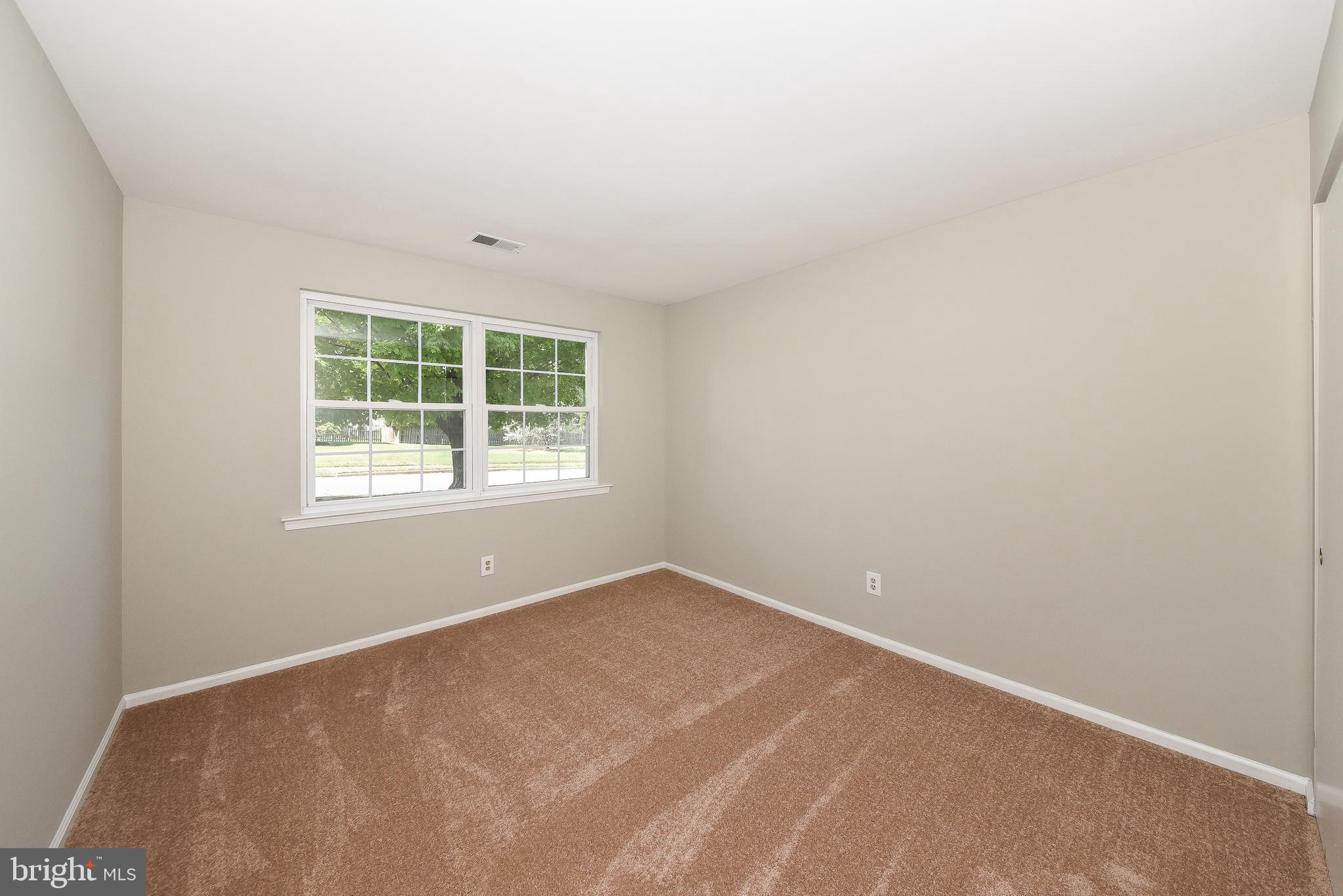 KIMBERLY KNOLL - Residential