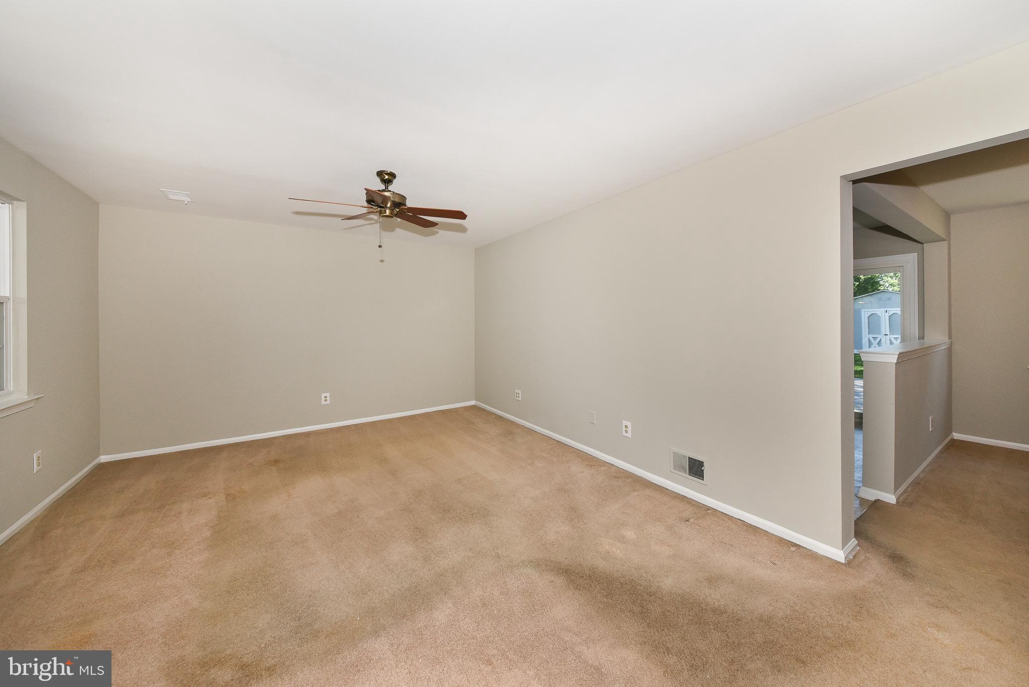 KIMBERLY KNOLL - Residential