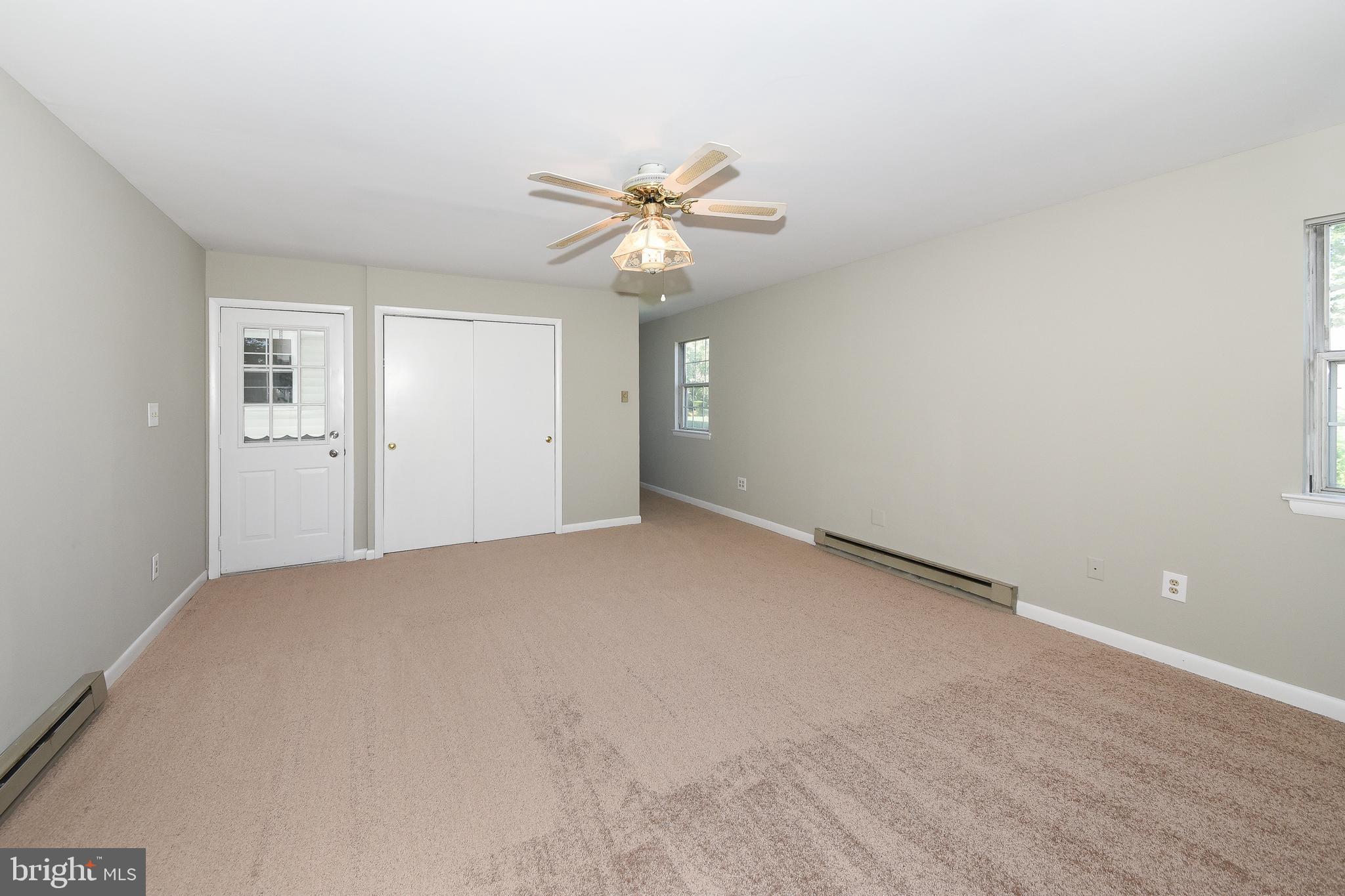 KIMBERLY KNOLL - Residential